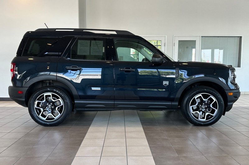 Ford Bronco Sport Vehicle Full-screen Gallery Image 03
