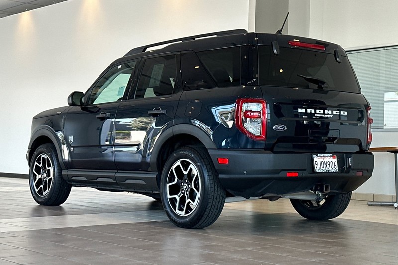 Ford Bronco Sport Vehicle Full-screen Gallery Image 06