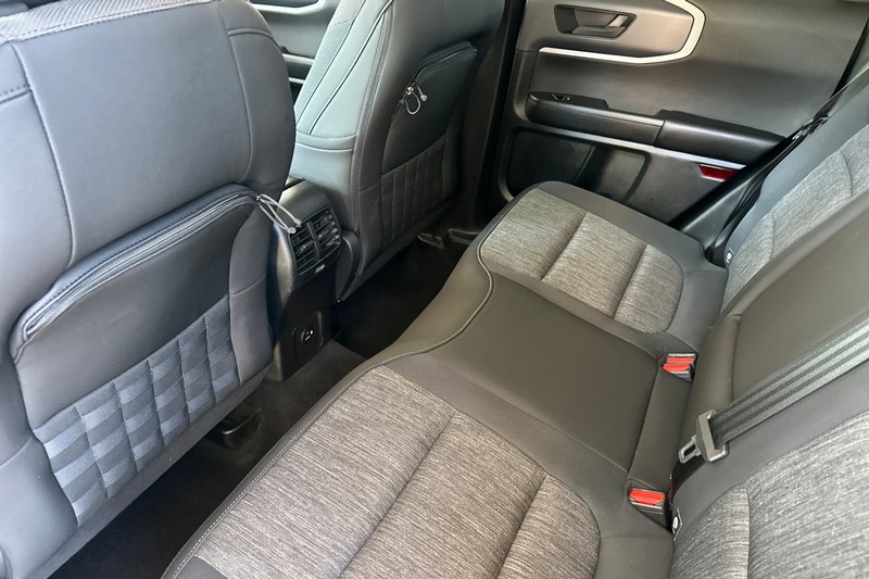 Ford Bronco Sport Vehicle Full-screen Gallery Image 12