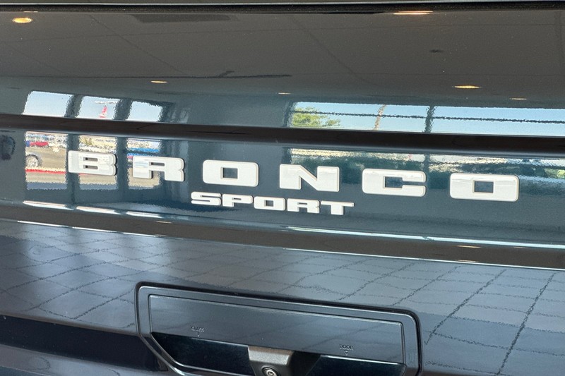 Ford Bronco Sport Vehicle Full-screen Gallery Image 27