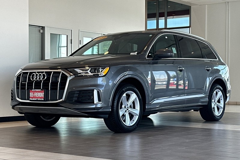 Audi Q7 Vehicle Full-screen Gallery Image 08