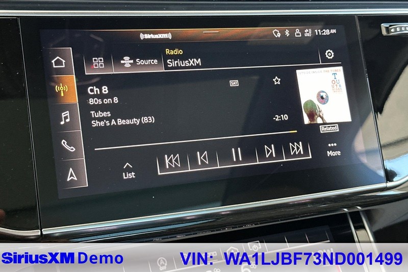Audi Q7 Vehicle Full-screen Gallery Image 30