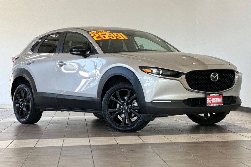 Mazda CX-30 Vehicle Full-screen Gallery Image 02