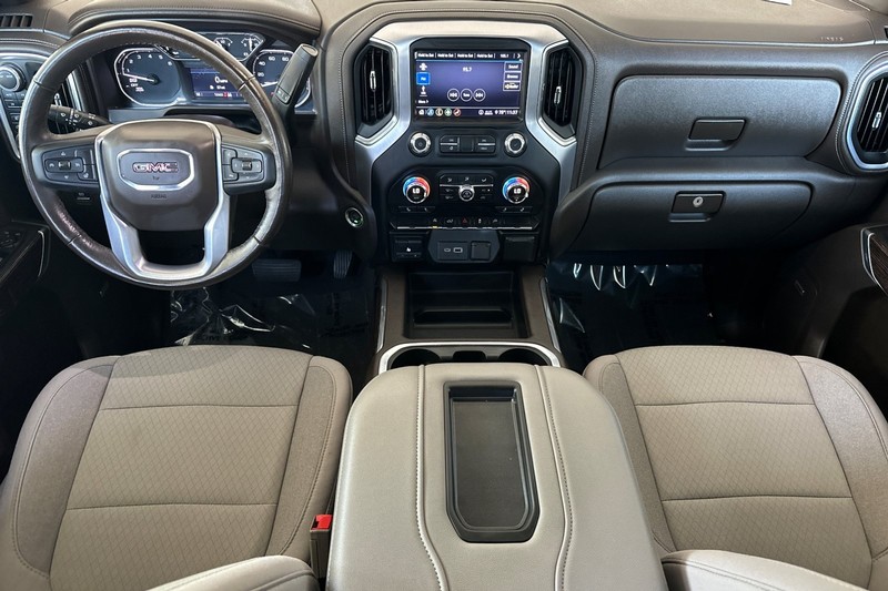 GMC Sierra 1500 Vehicle Full-screen Gallery Image 13