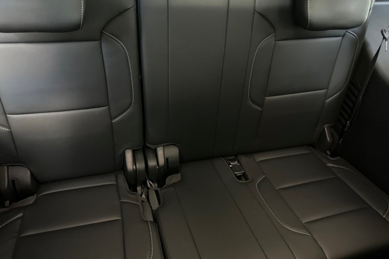 Chevrolet Tahoe Vehicle Full-screen Gallery Image 15