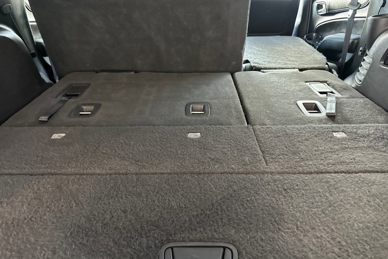 Chevrolet Tahoe Vehicle Full-screen Gallery Image 16