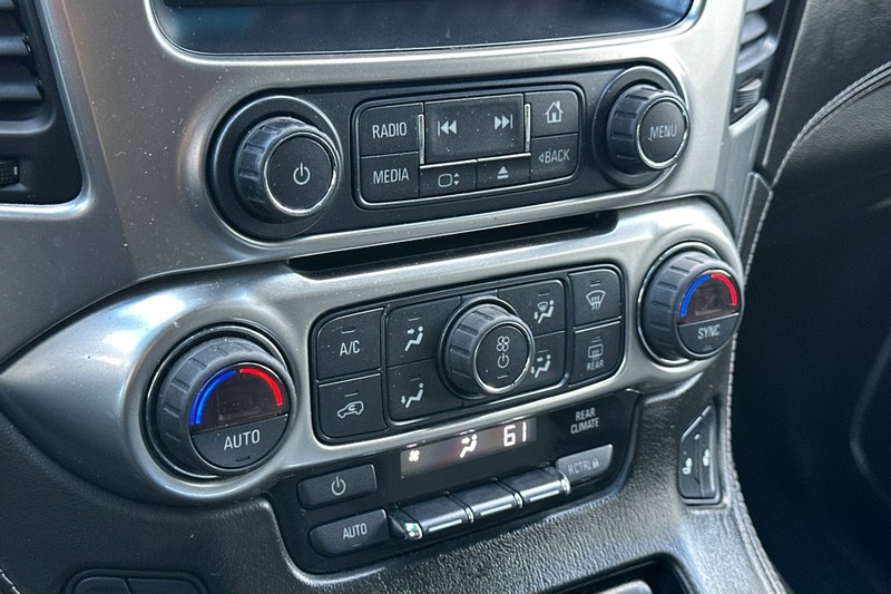 Chevrolet Tahoe Vehicle Full-screen Gallery Image 21