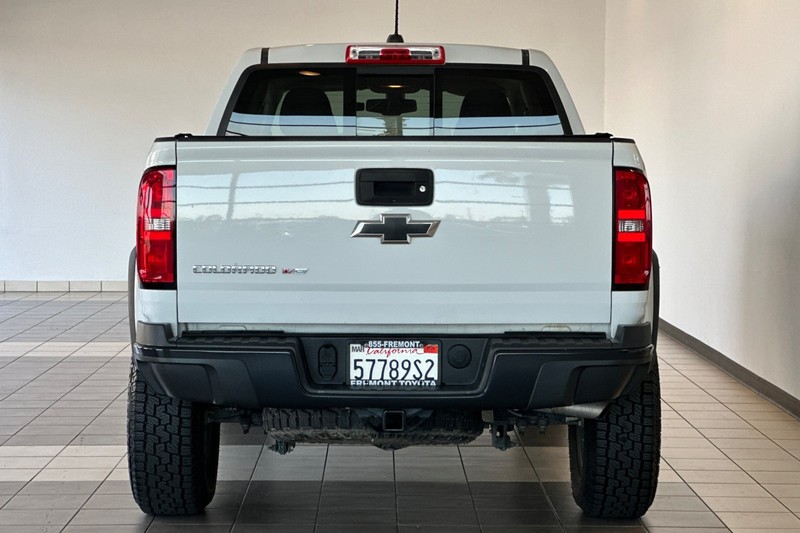 Chevrolet Colorado Vehicle Full-screen Gallery Image 05
