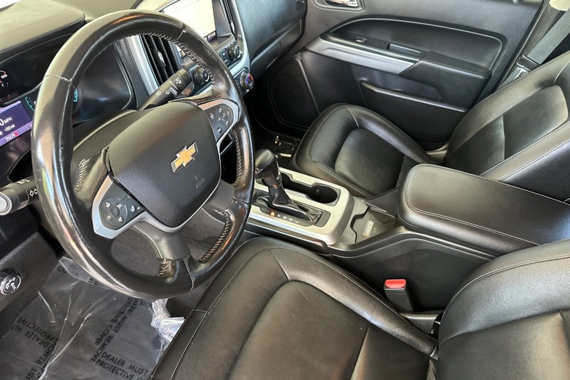 Chevrolet Colorado Vehicle Full-screen Gallery Image 10