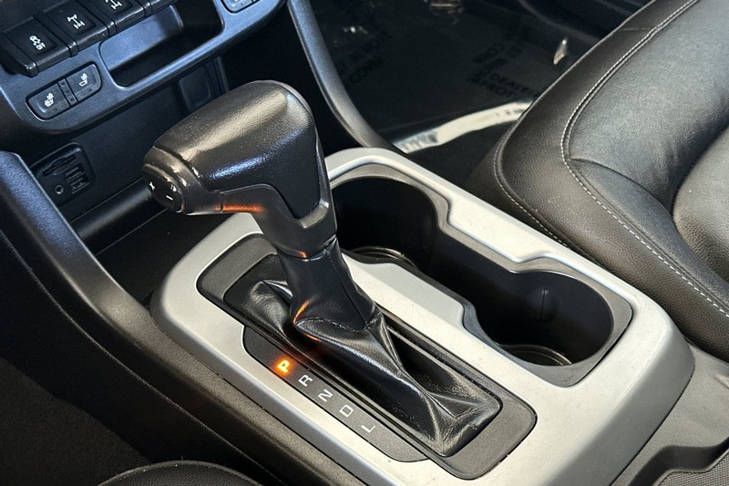Chevrolet Colorado Vehicle Full-screen Gallery Image 21