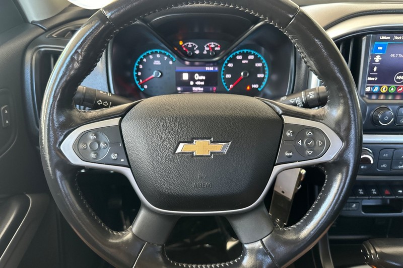 Chevrolet Colorado Vehicle Full-screen Gallery Image 22