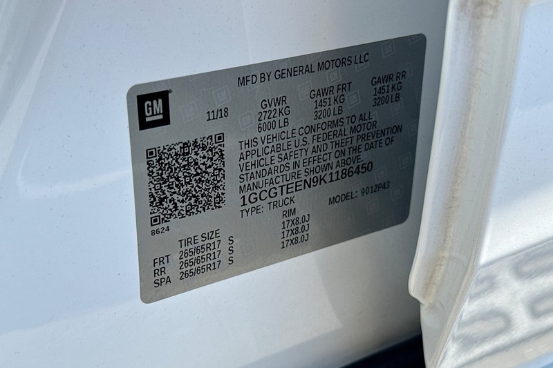 Chevrolet Colorado Vehicle Full-screen Gallery Image 28