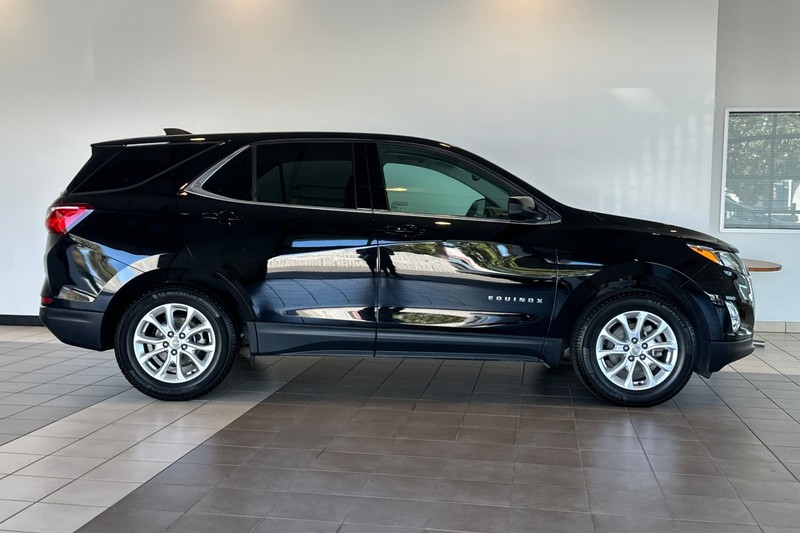 Chevrolet Equinox Vehicle Full-screen Gallery Image 03