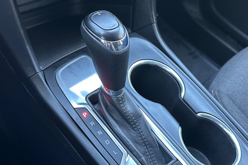 Chevrolet Equinox Vehicle Full-screen Gallery Image 21