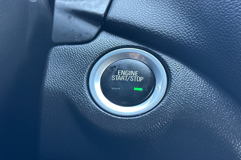Chevrolet Equinox Vehicle Full-screen Gallery Image 22