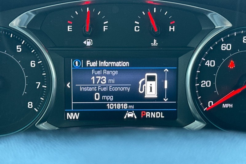 Chevrolet Equinox Vehicle Full-screen Gallery Image 25