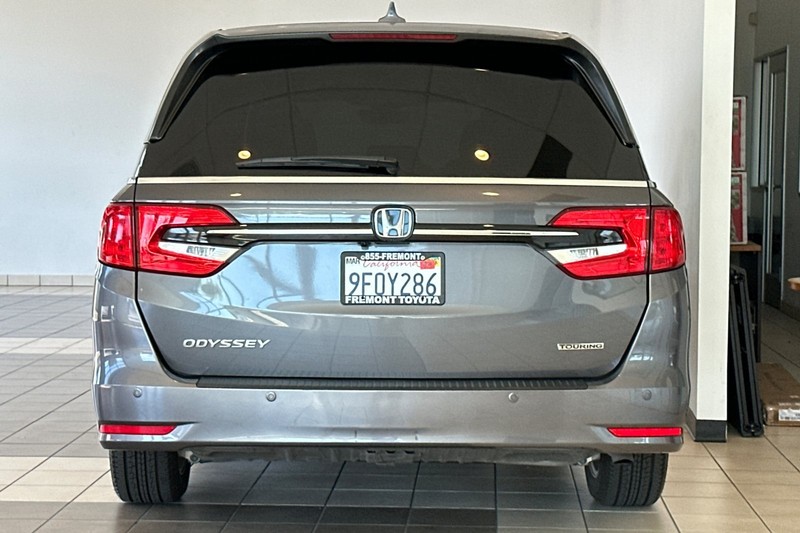 Honda Odyssey Vehicle Full-screen Gallery Image 05