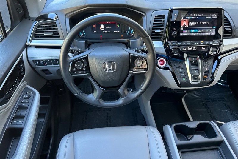 Honda Odyssey Vehicle Full-screen Gallery Image 14