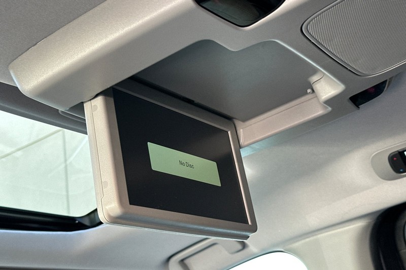Honda Odyssey Vehicle Full-screen Gallery Image 16
