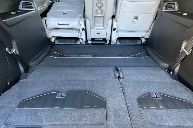 Honda Odyssey Vehicle Full-screen Gallery Image 17