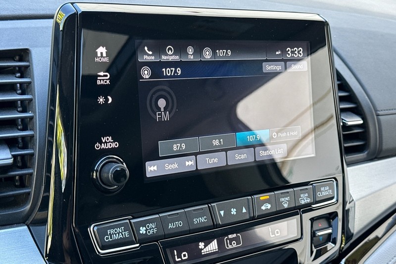 Honda Odyssey Vehicle Full-screen Gallery Image 20
