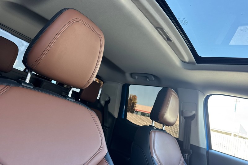 Ford Maverick Vehicle Full-screen Gallery Image 16