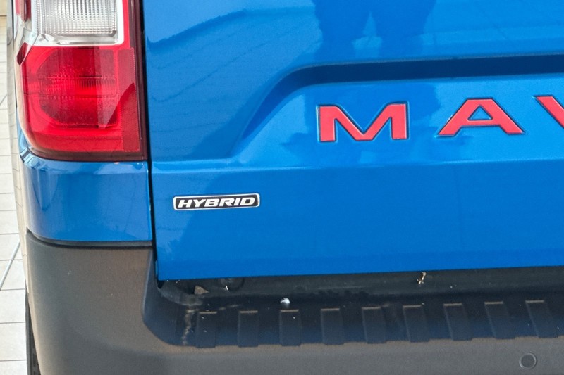 Ford Maverick Vehicle Full-screen Gallery Image 26
