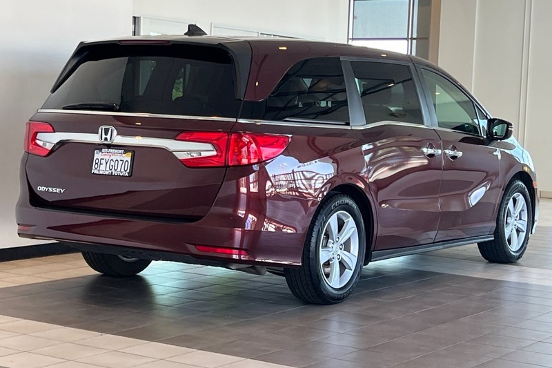 Honda Odyssey Vehicle Full-screen Gallery Image 04