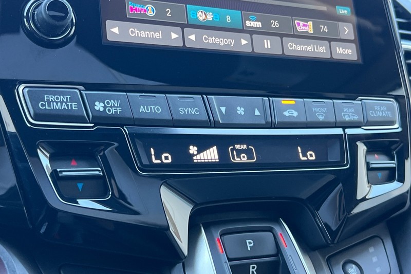 Honda Odyssey Vehicle Full-screen Gallery Image 21