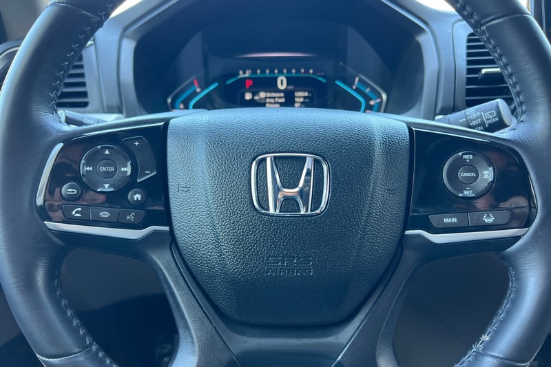 Honda Odyssey Vehicle Full-screen Gallery Image 24