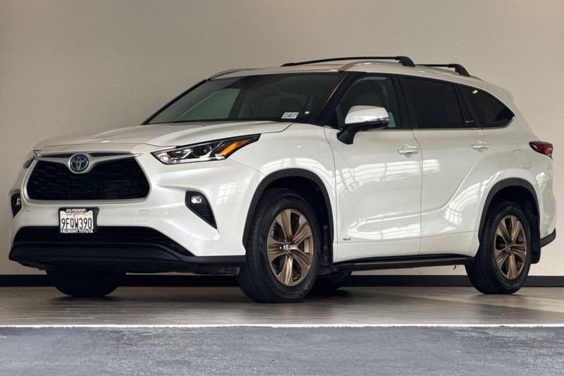 Toyota Highlander Vehicle Full-screen Gallery Image 08