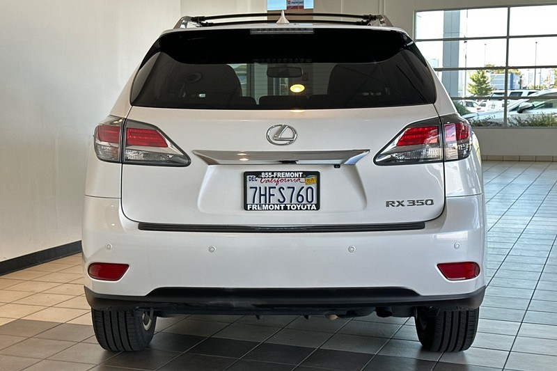 Lexus RX 350 Vehicle Full-screen Gallery Image 05