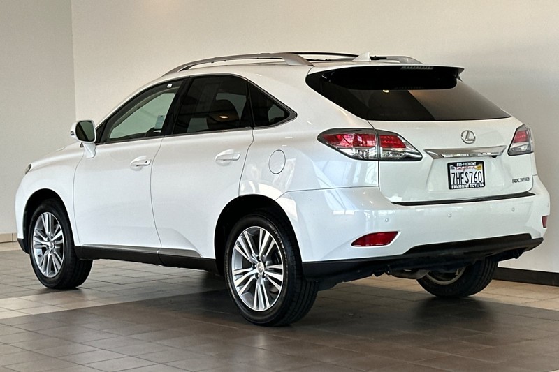 Lexus RX 350 Vehicle Full-screen Gallery Image 06