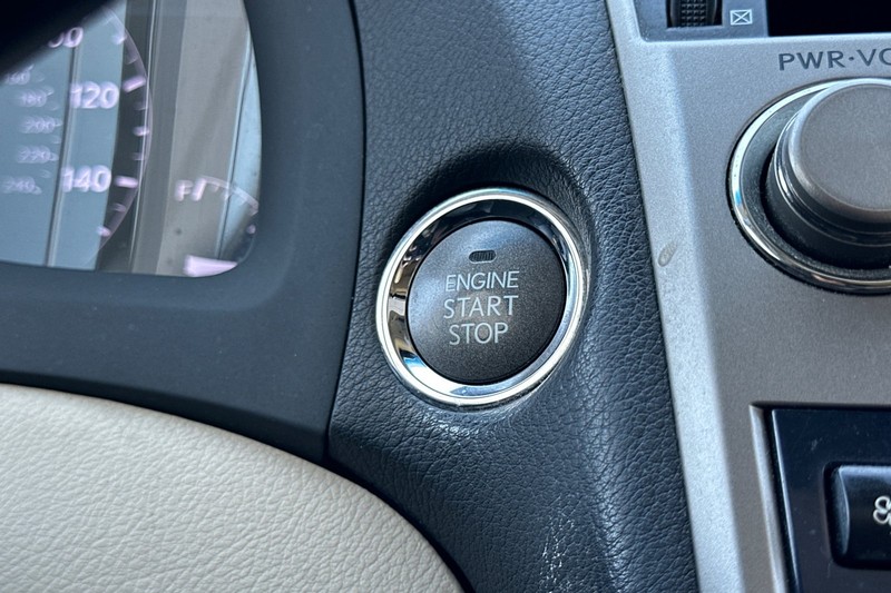Lexus RX 350 Vehicle Full-screen Gallery Image 22