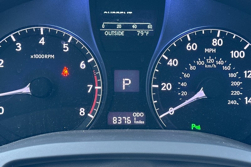Lexus RX 350 Vehicle Full-screen Gallery Image 25