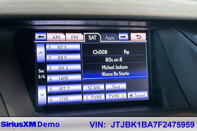 Lexus RX 350 Vehicle Full-screen Gallery Image 28