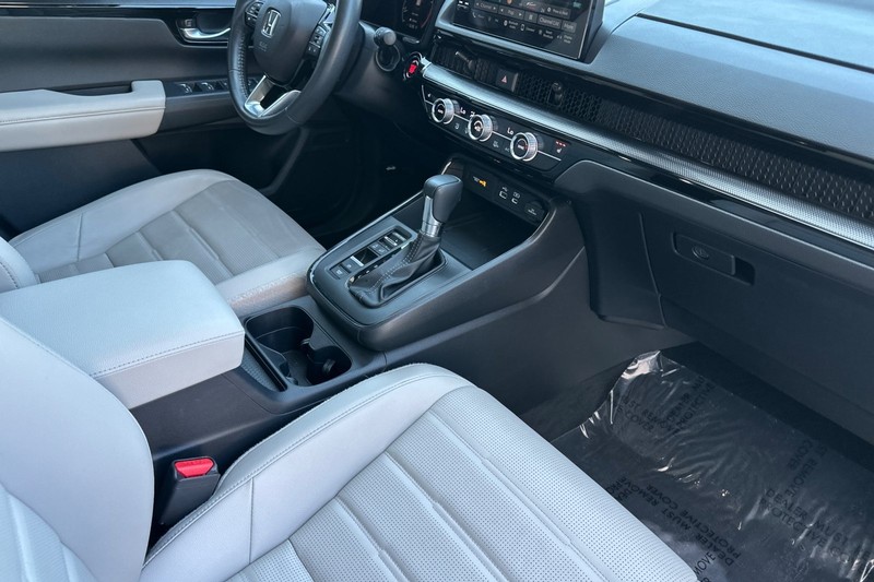 Honda CR-V Vehicle Full-screen Gallery Image 16