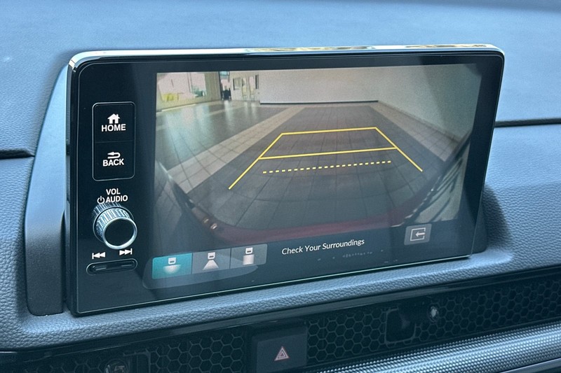 Honda CR-V Vehicle Full-screen Gallery Image 19