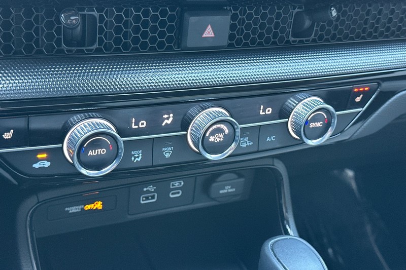 Honda CR-V Vehicle Full-screen Gallery Image 20