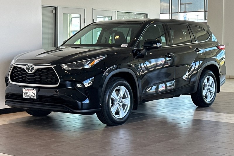 Toyota Highlander Vehicle Full-screen Gallery Image 08