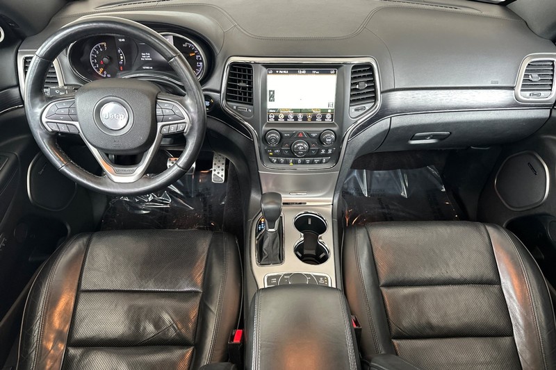 Jeep Grand Cherokee Vehicle Full-screen Gallery Image 13
