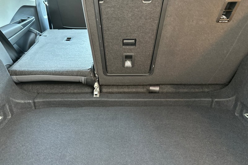 Volkswagen Taos Vehicle Full-screen Gallery Image 15