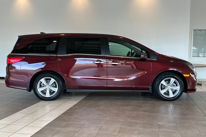 Honda Odyssey Vehicle Full-screen Gallery Image 03