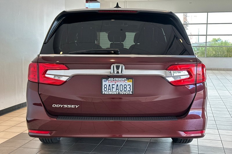 Honda Odyssey Vehicle Full-screen Gallery Image 05