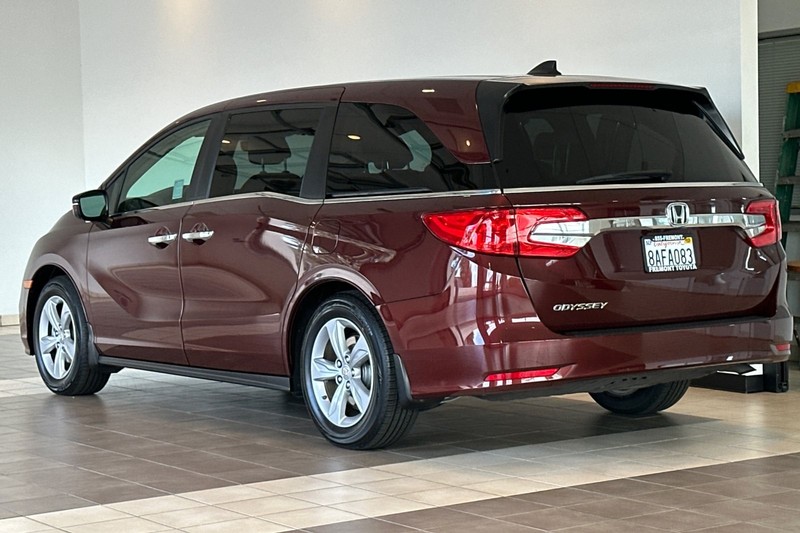 Honda Odyssey Vehicle Full-screen Gallery Image 06