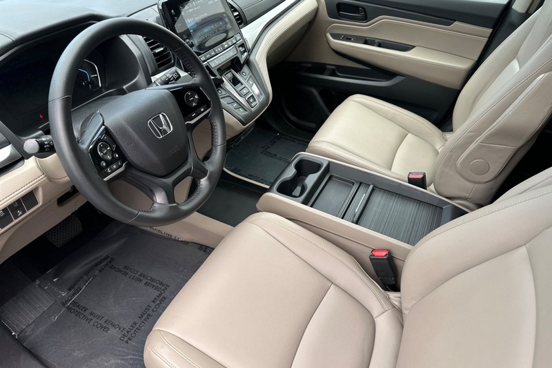 Honda Odyssey Vehicle Full-screen Gallery Image 10