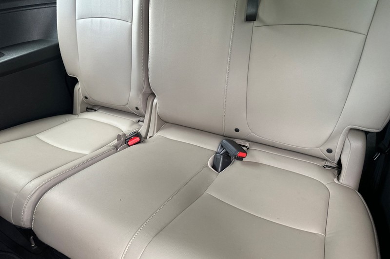 Honda Odyssey Vehicle Full-screen Gallery Image 15
