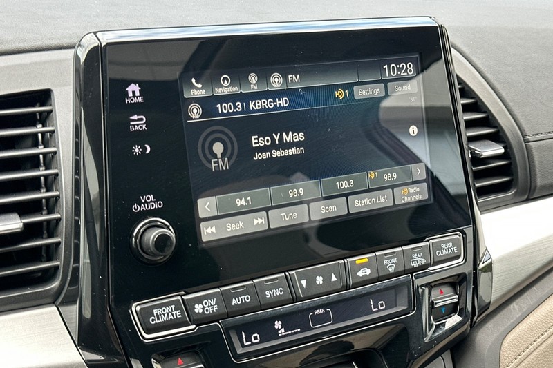 Honda Odyssey Vehicle Full-screen Gallery Image 19