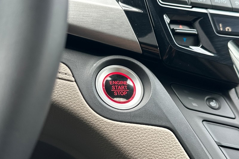 Honda Odyssey Vehicle Full-screen Gallery Image 23