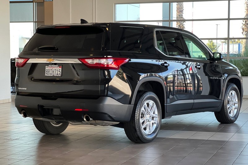 Chevrolet Traverse Vehicle Full-screen Gallery Image 04